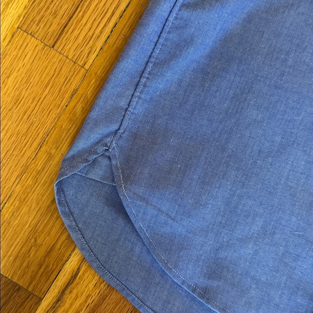 Lands' End Men's Casual Chambray Blue Button Down Shirt - Picture 7 of 13
